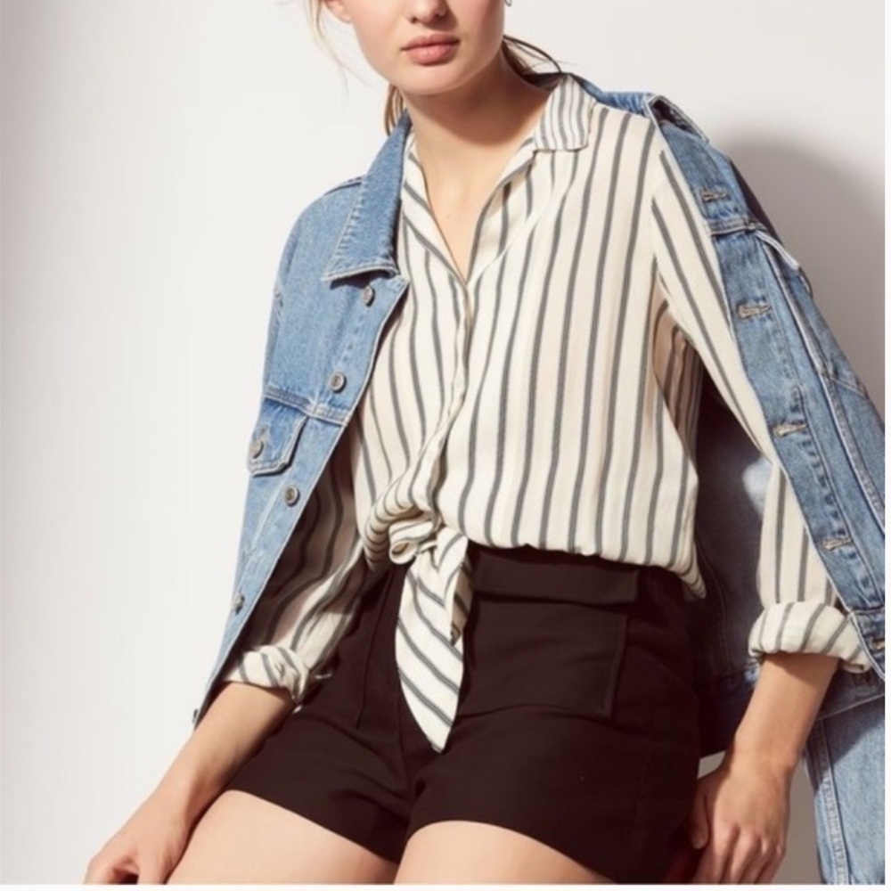Sandro Eyton ecru and black colorway striped romper Size 36/US2-4 - Picture 2 of 15